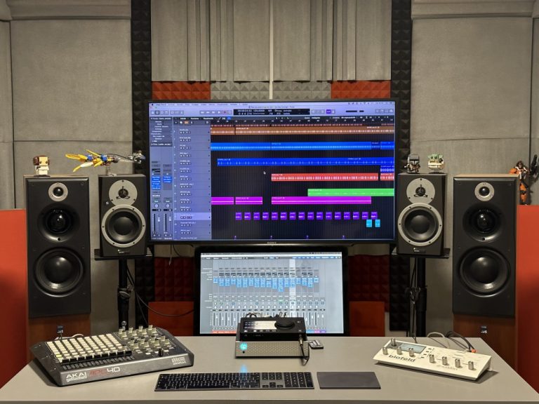 Beatlabs studio, ATC SCM40, Merging Technologies Anubis, Mytek Audio Brooklyn Amp